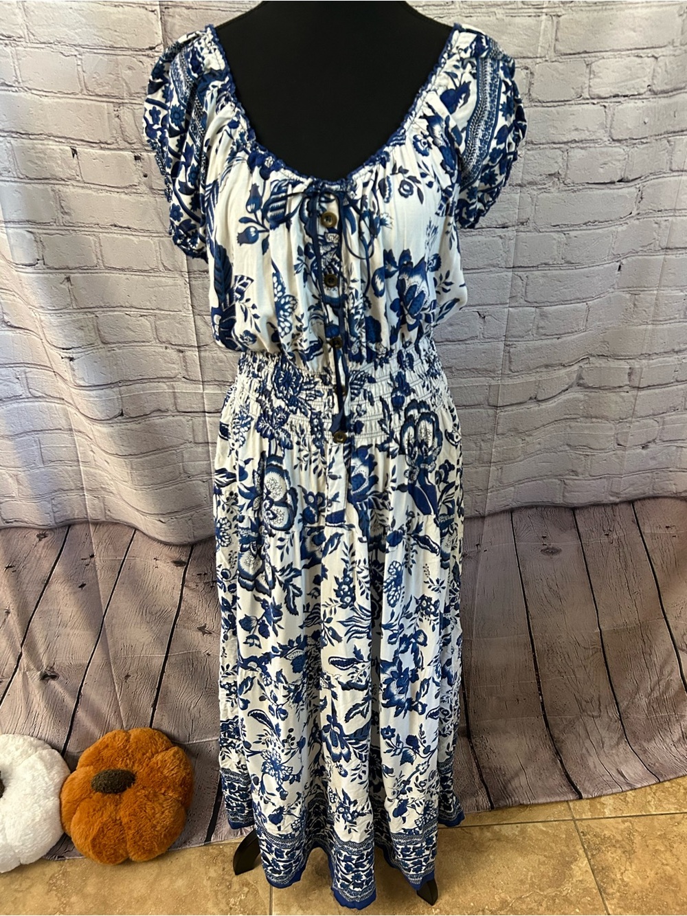 Ost Blue and White Floral Midi Dress